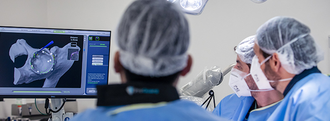 Tecnologia robótica reforçando a Ortopedia Einstein